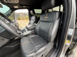 										2022 Ford F-150 Platinum 4×4 full									