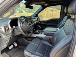 										2022 Ford F-150 Platinum 4×4 full									