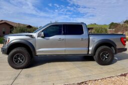 										2022 Ford F-150 Platinum 4×4 full									