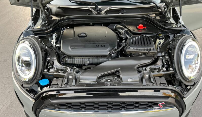 								2023 Mini Cooper S Hardtop full									