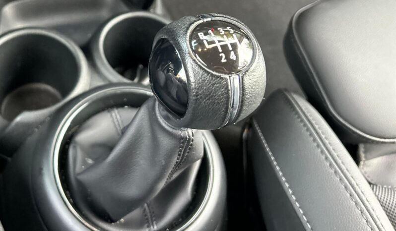 								2023 Mini Cooper S Hardtop full									