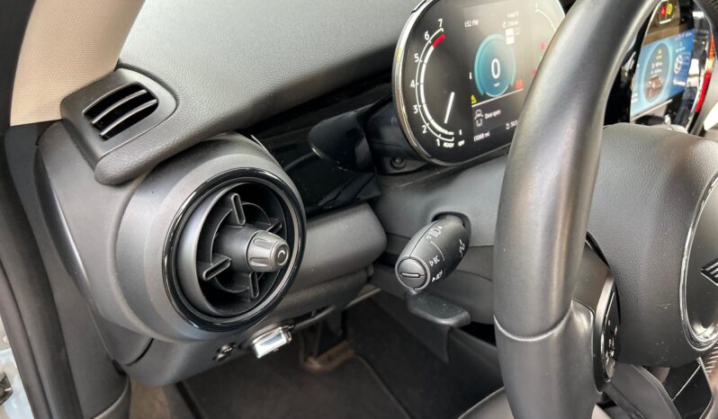 								2023 Mini Cooper S Hardtop full									