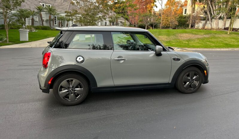 								2023 Mini Cooper S Hardtop full									
