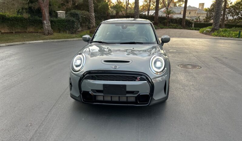 								2023 Mini Cooper S Hardtop full									