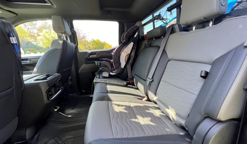 								2023 Chevrolet Silverado 1500 ZR2 4×4 full									