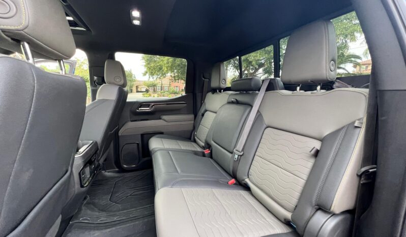 								2023 Chevrolet Silverado 1500 ZR2 4×4 full									