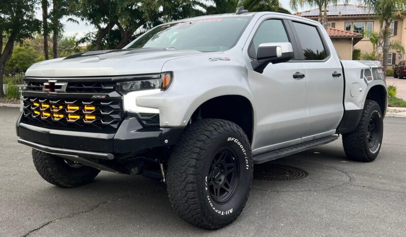 								2023 Chevrolet Silverado 1500 ZR2 4×4 full									