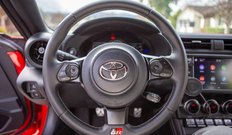 								2023 Toyota GR86 Premium full									