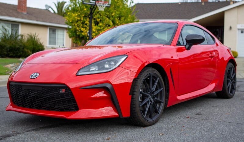 								2023 Toyota GR86 Premium full									