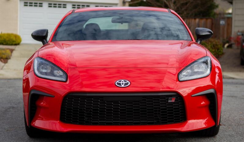 								2023 Toyota GR86 Premium full									