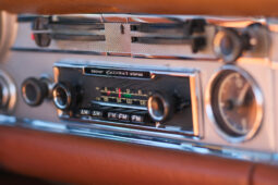 										1967 Mercedes-Benz 250SL 4-Speed full									