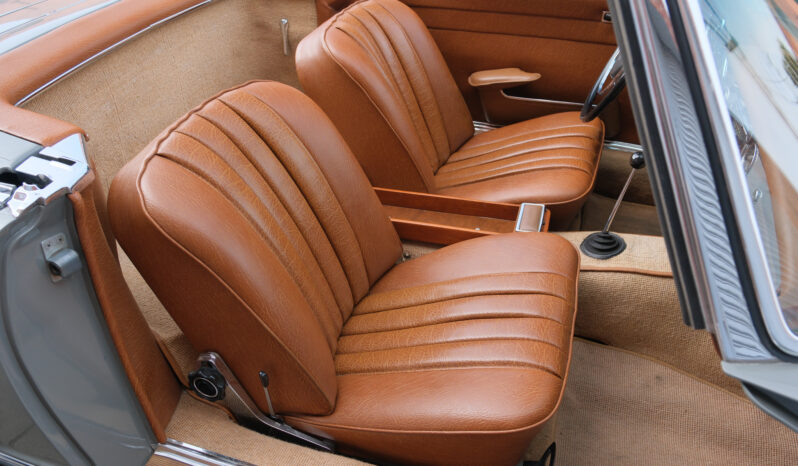 								1967 Mercedes-Benz 250SL 4-Speed full									