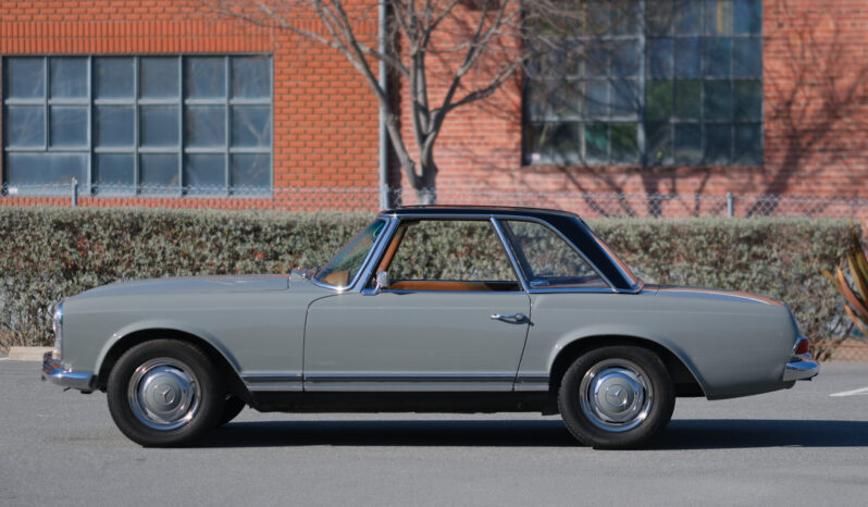 								1967 Mercedes-Benz 250SL 4-Speed full									