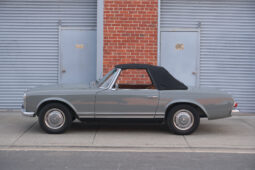										1967 Mercedes-Benz 250SL 4-Speed full									