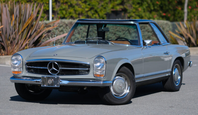 								1967 Mercedes-Benz 250SL 4-Speed full									