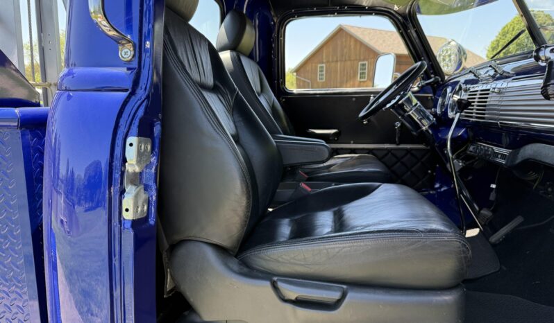 								1949 Chevrolet COE Tow Truck full									