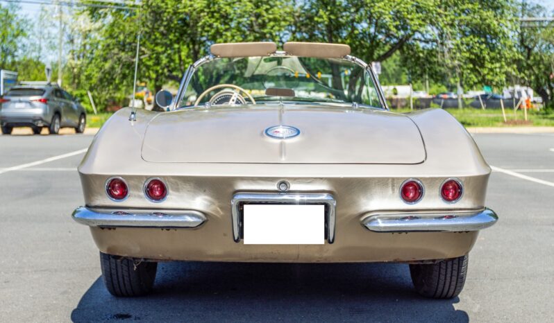 								1961 Chevrolet Corvette full									