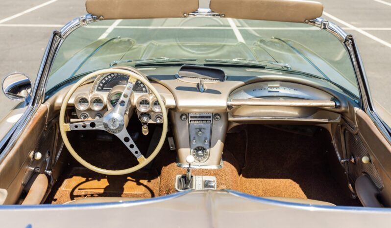 								1961 Chevrolet Corvette full									