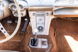 										1961 Chevrolet Corvette full									