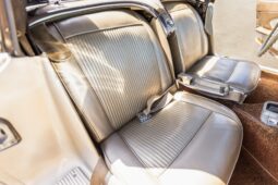 										1961 Chevrolet Corvette full									