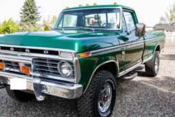1974 Ford F-250 Ranger XLT Highboy 4×4 5-Speed