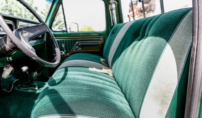 								1974 Ford F-250 Ranger XLT Highboy 4×4 5-Speed full									