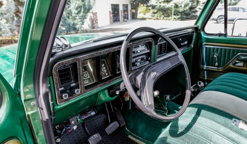 								1974 Ford F-250 Ranger XLT Highboy 4×4 5-Speed full									