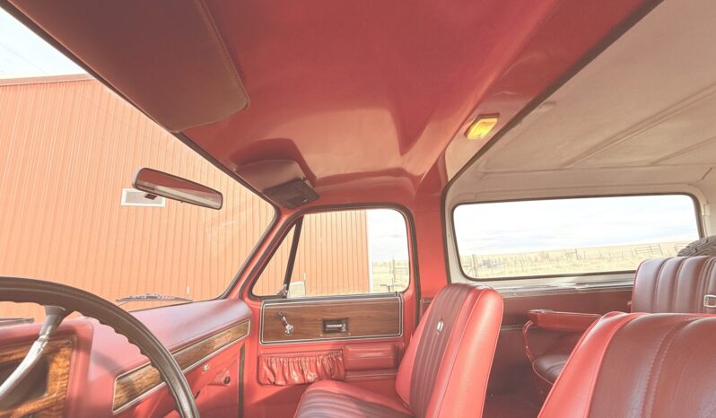 								1976 Chevrolet K5 Blazer 4×4 full									