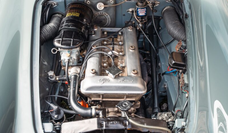 								1961 Alfa Romeo Giulietta Spider 5-Speed full									