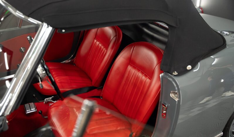 								1961 Alfa Romeo Giulietta Spider 5-Speed full									