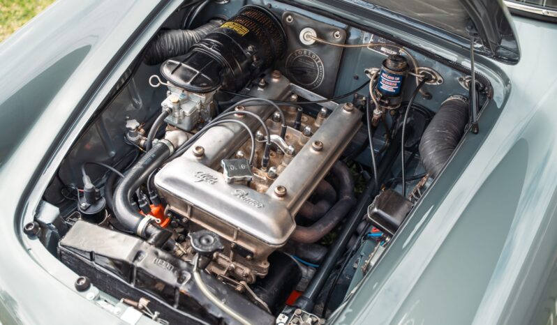 								1961 Alfa Romeo Giulietta Spider 5-Speed full									