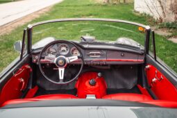 										1961 Alfa Romeo Giulietta Spider 5-Speed full									
