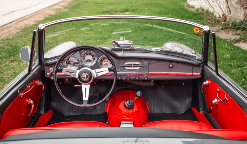 								1961 Alfa Romeo Giulietta Spider 5-Speed full									