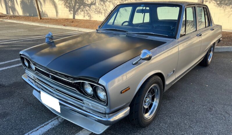 								1971 Nissan Skyline 2000GT Sedan 5-Speed full									