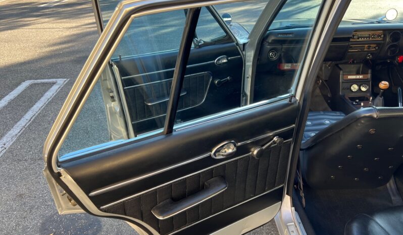 								1971 Nissan Skyline 2000GT Sedan 5-Speed full									