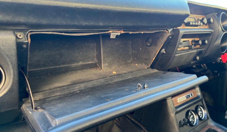 								1971 Nissan Skyline 2000GT Sedan 5-Speed full									