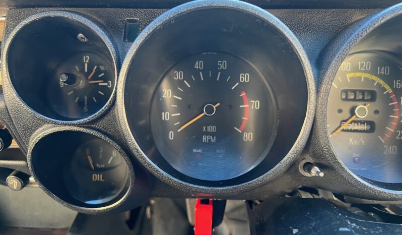 								1971 Nissan Skyline 2000GT Sedan 5-Speed full									