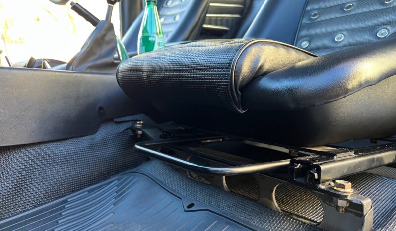 								1971 Nissan Skyline 2000GT Sedan 5-Speed full									