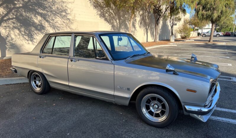 								1971 Nissan Skyline 2000GT Sedan 5-Speed full									