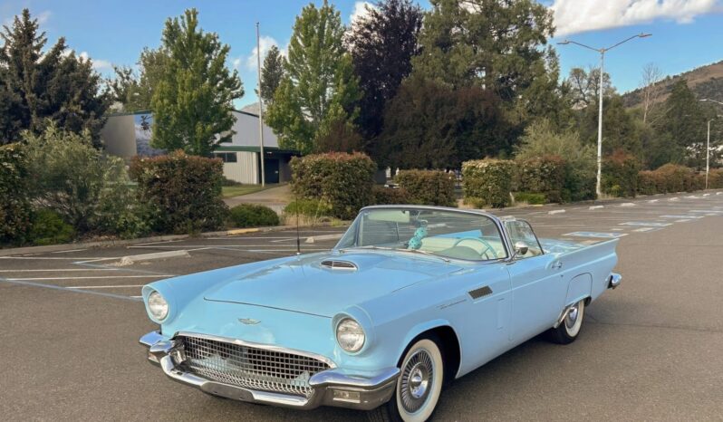 								1957 Ford Thunderbird full									