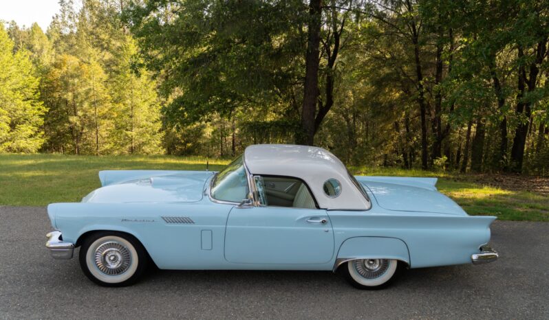 								1957 Ford Thunderbird full									