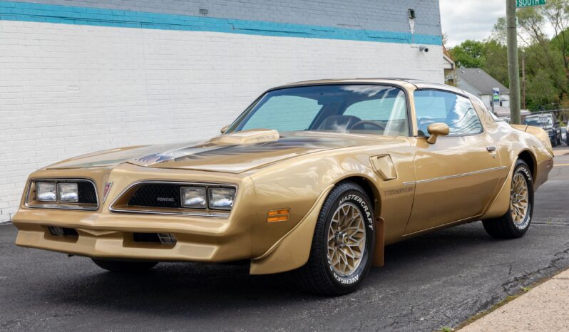 								1978 Pontiac Firebird Trans Am Gold Special Edition full									