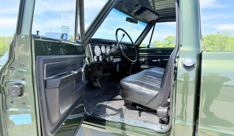 								1972 Chevrolet K10 Custom Pickup 4×4 full									