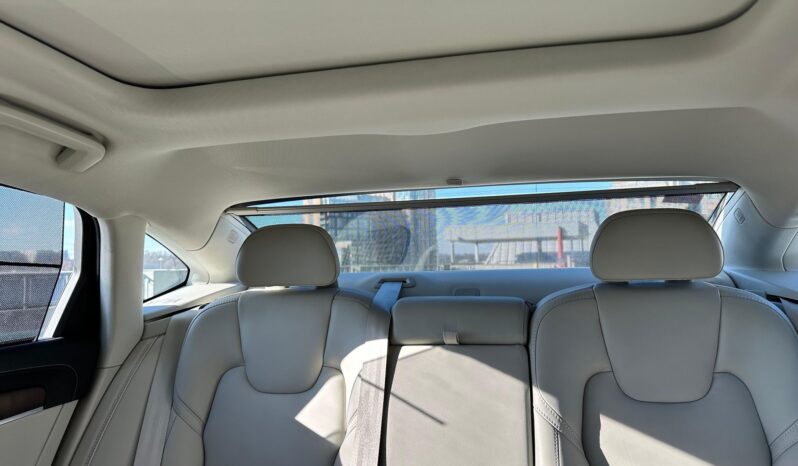								2022 Volvo S90 B6 AWD Inscription full									