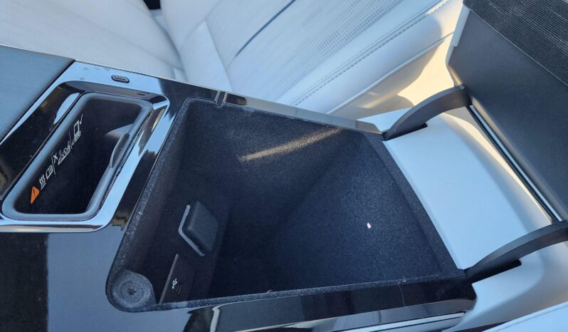 								2024 Cadillac Lyriq AWD Luxury 2 full									