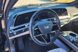 										2024 Cadillac Lyriq AWD Luxury 2 full									