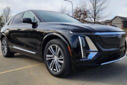										2024 Cadillac Lyriq AWD Luxury 2 full									