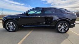 										2024 Cadillac Lyriq AWD Luxury 2 full									