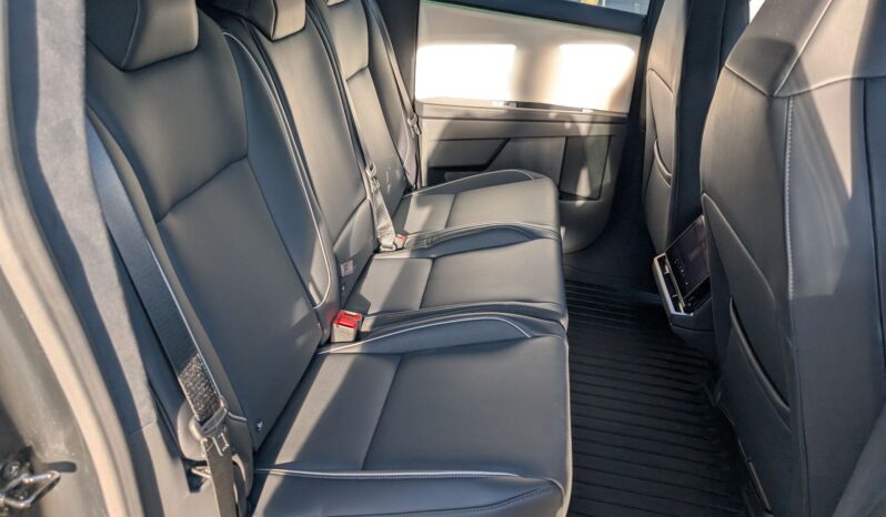 								2024 Tesla Cybertruck Foundation Series full									