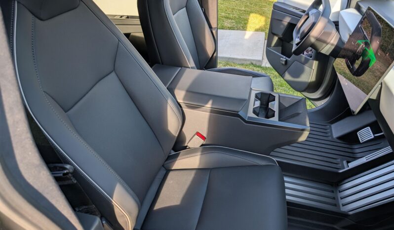 								2024 Tesla Cybertruck Foundation Series full									